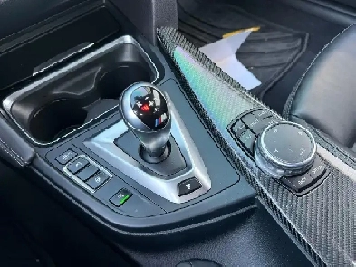 2017 BMW M4 PREMIUM PKG | CARBON ROOF | HUD | NAVI