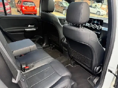 2023 Mercedes-Benz GLB GLB 250 4MATIC SUV