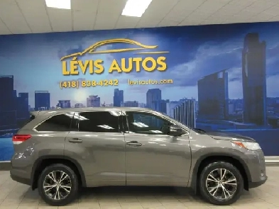 TOYOTA HIGHLANDER 2017 LE AWD 8 PASSAGERS TRES PROPRE & TOUT EQU