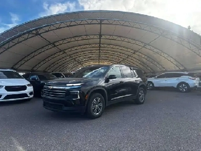 2025 Chevrolet Traverse LT W/ Heated Seats / Heated Wheel
